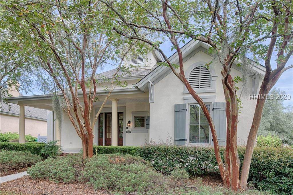 32 Claremont Avenue - Photo 1
