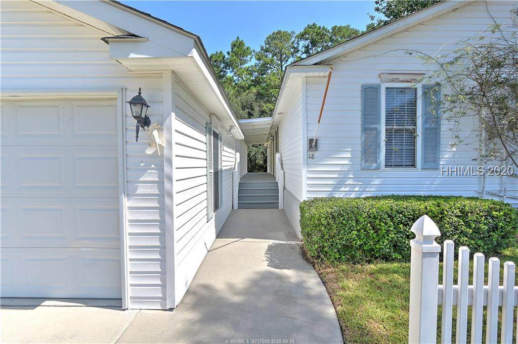 18 Chipwood Lane - Photo 1