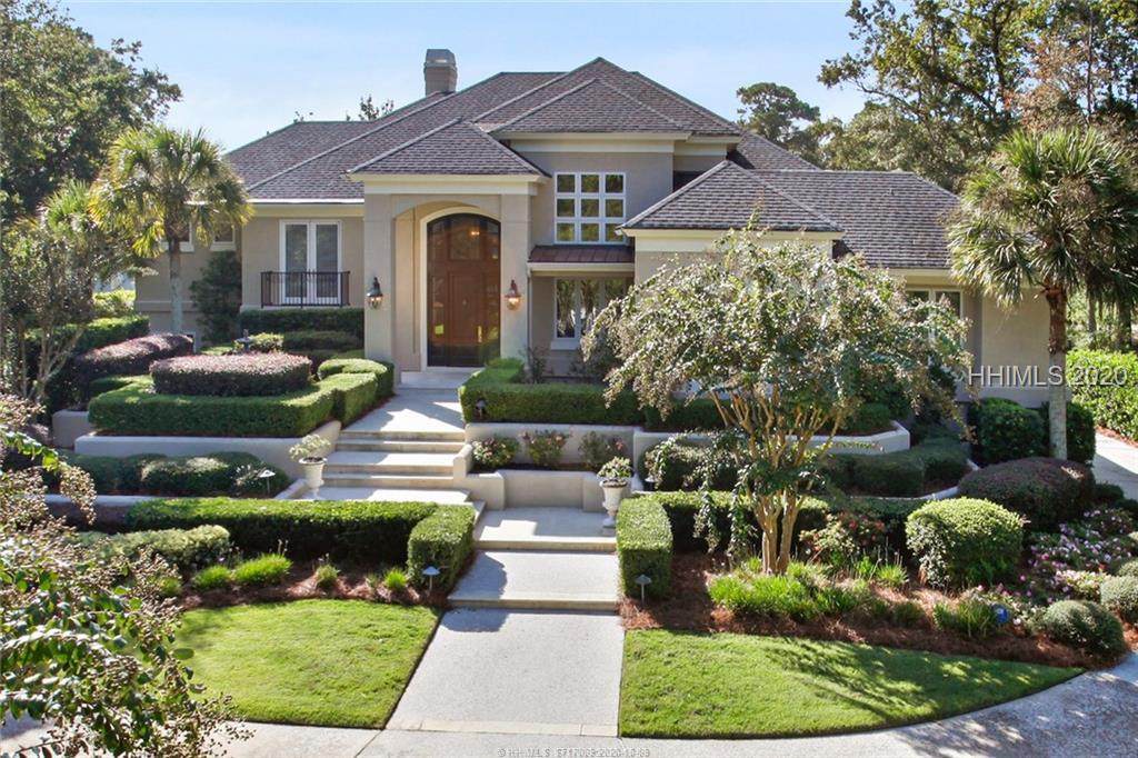 698 Colonial Drive - Photo 1