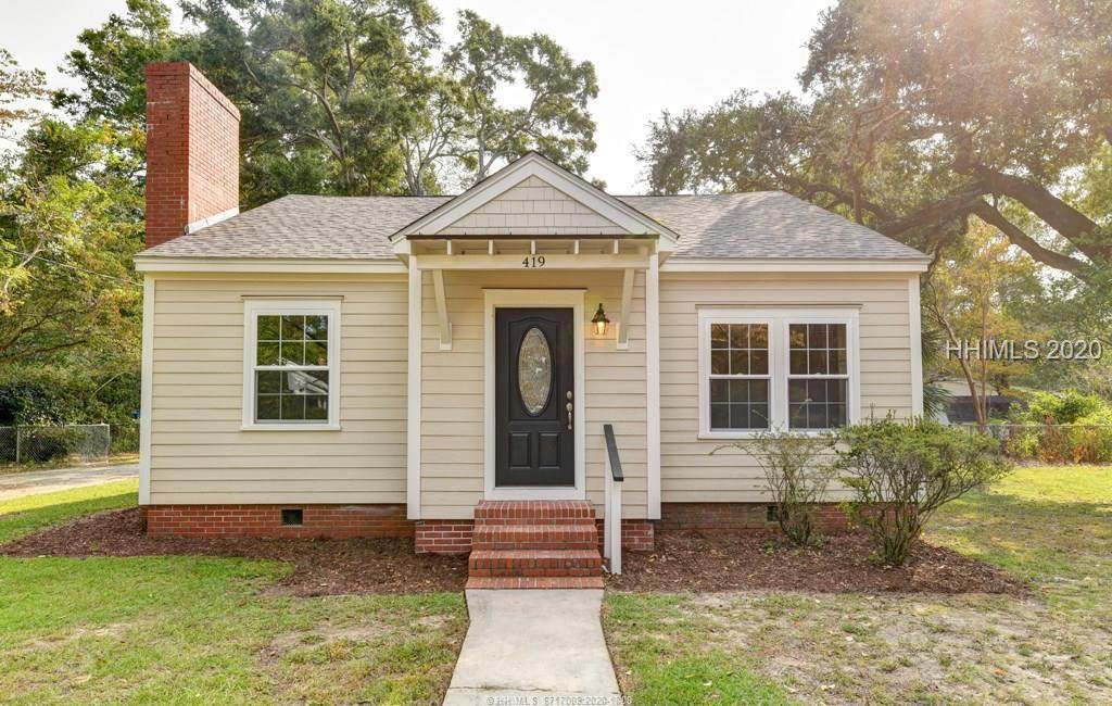 419 Meritta Avenue - Photo 1