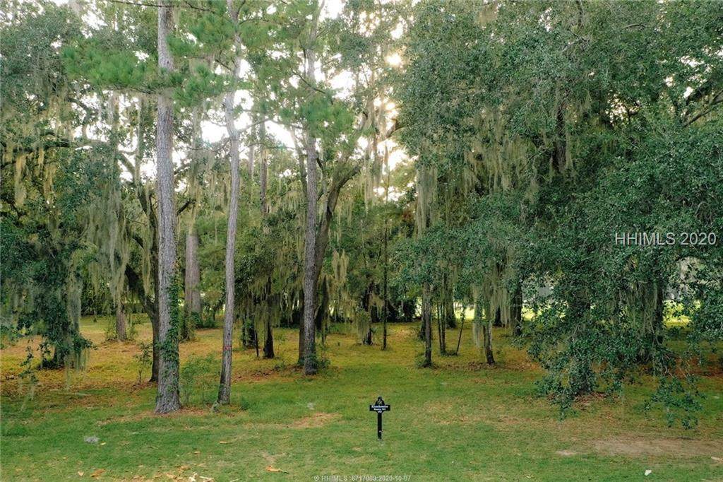 132 Inverness Drive - Photo 1