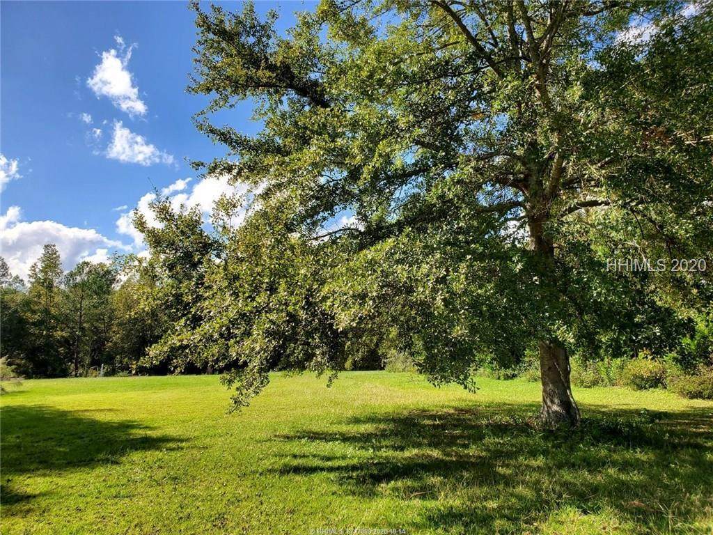 46 Weed Avenue - Photo 1