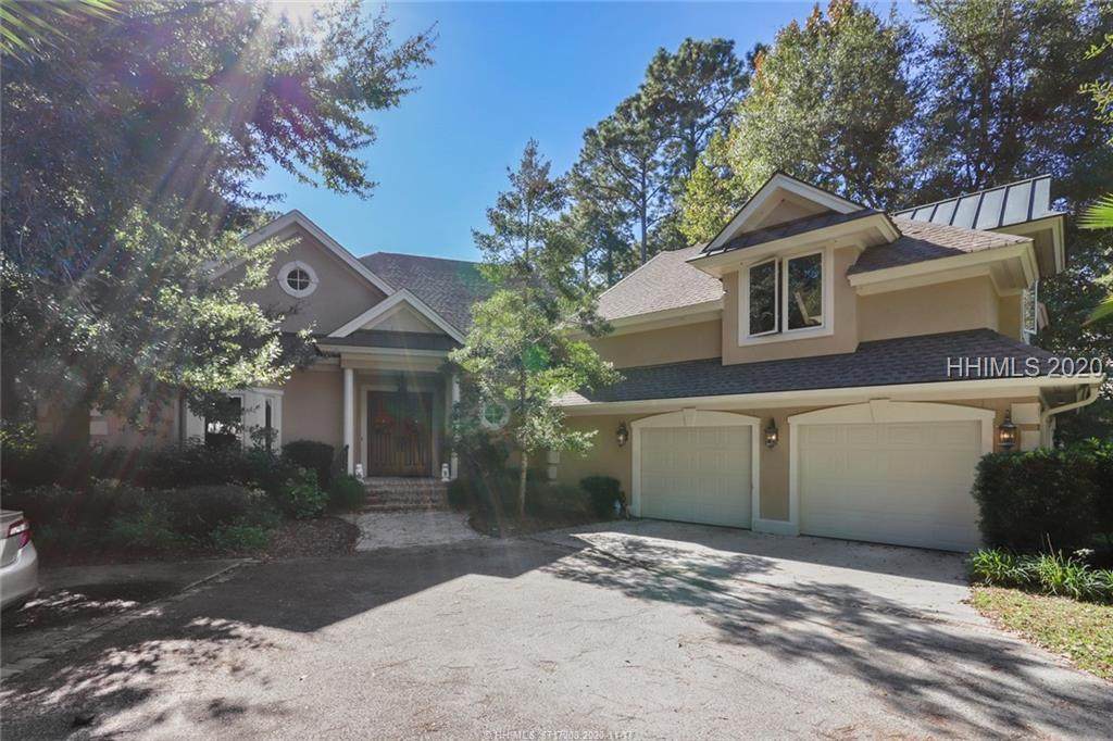 623 Colonial Drive - Photo 1