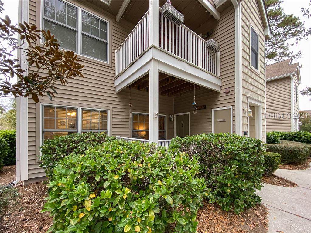 35 Summerfield Court 213 - Photo 1