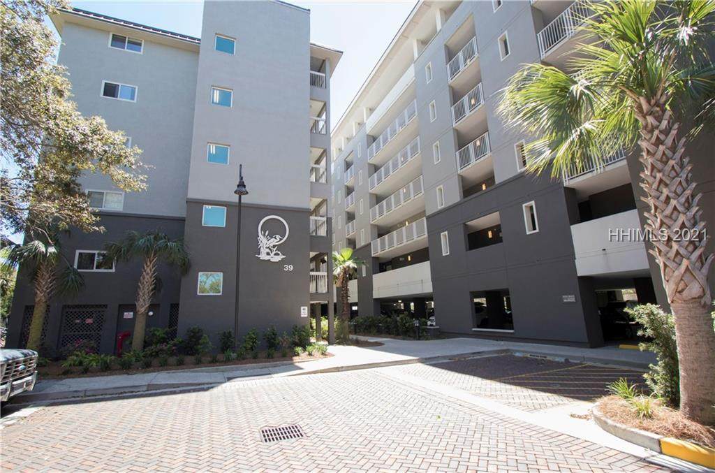 39 Forest Beach Drive - Photo 1