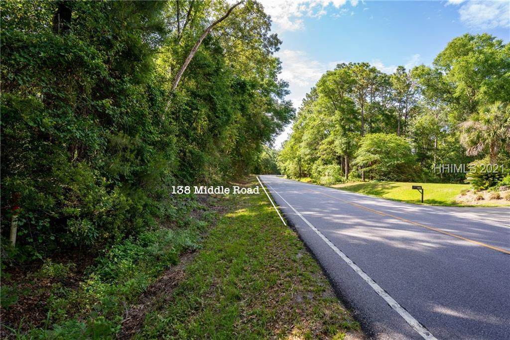138 Middle Road - Photo 1