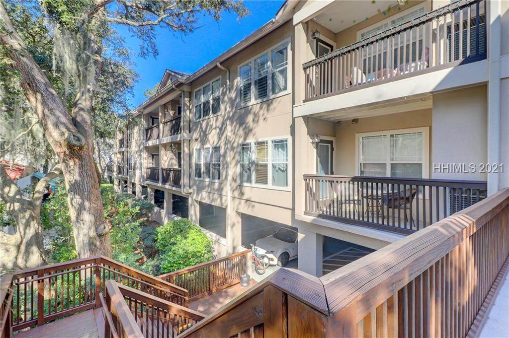 70 Helmsman Way - Photo 1