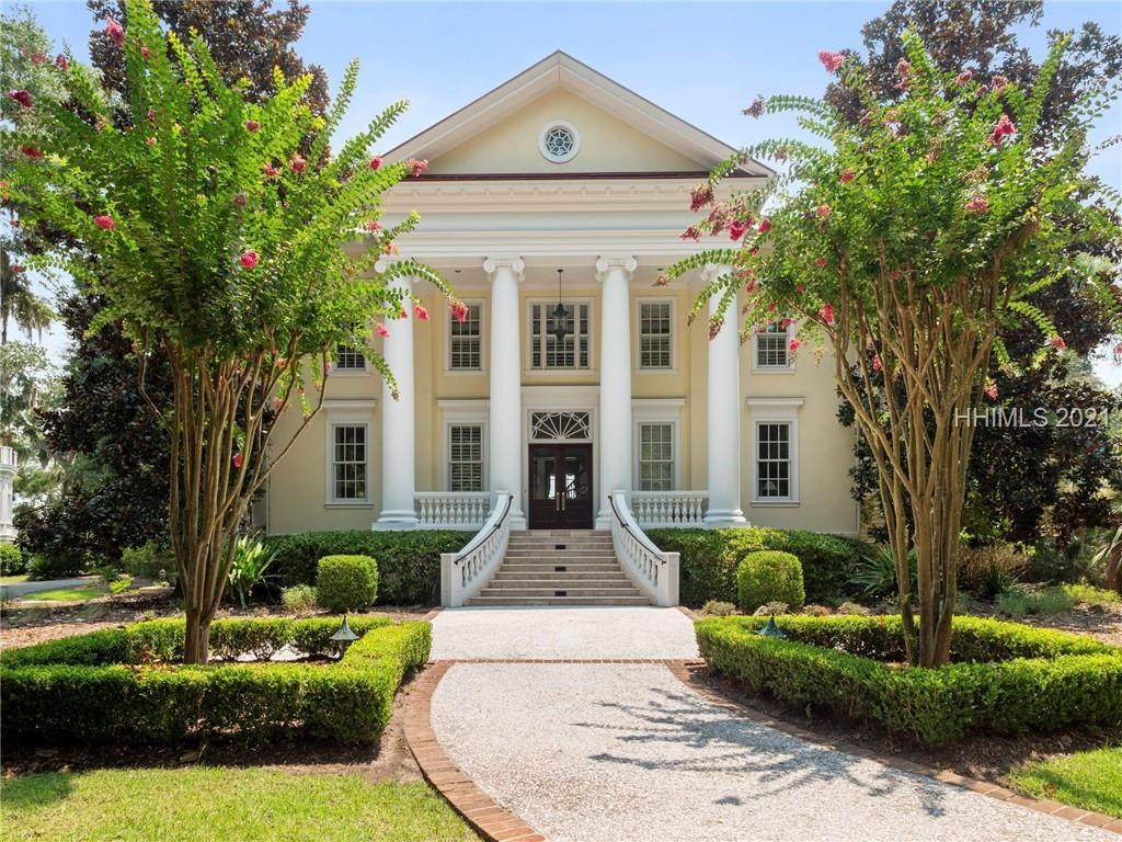 42 Freeport Drive - Photo 1