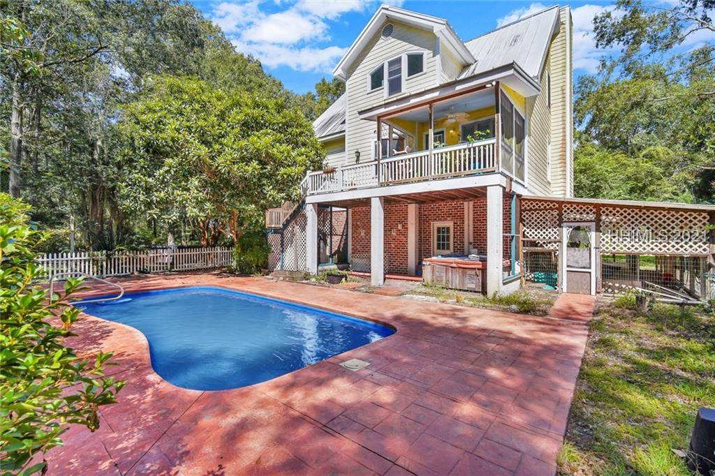 756 Blue Heron Lane - Photo 1
