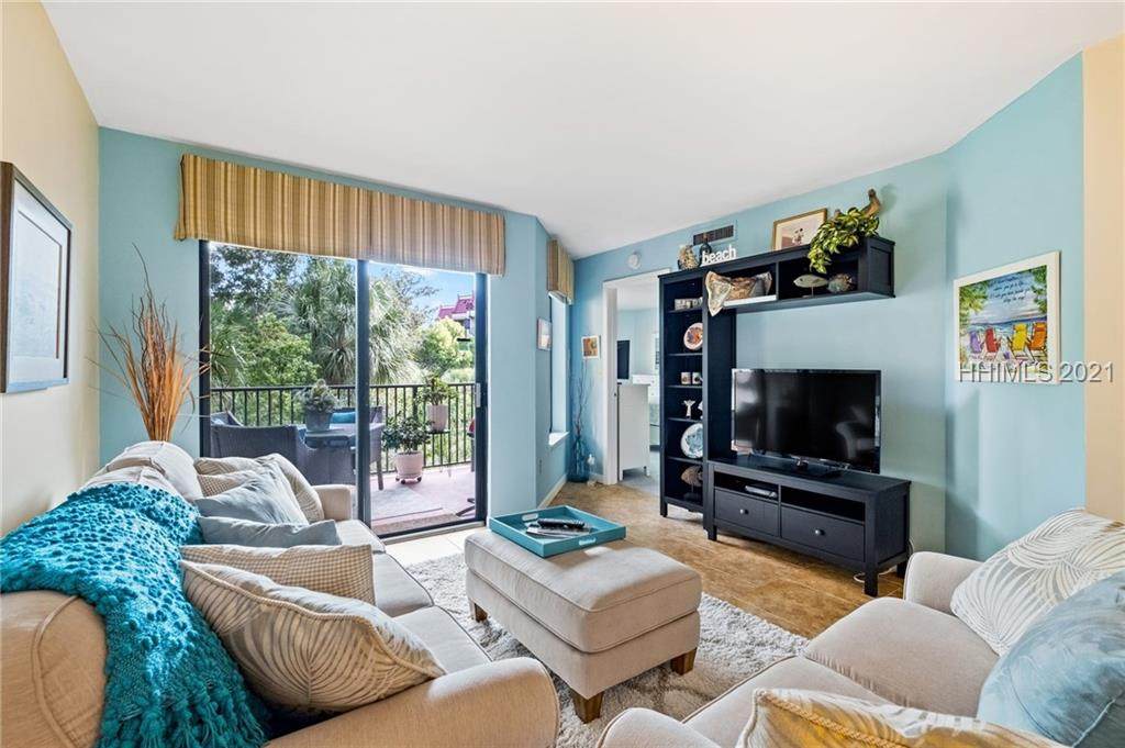 10 Lemoyne Avenue - Photo 1