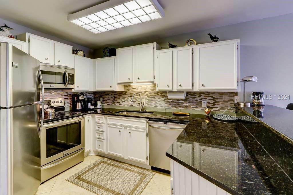 10 Lemoyne Avenue - Photo 1