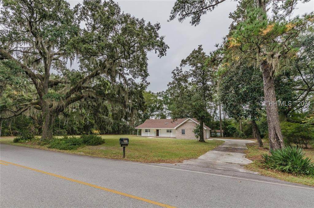 3998 Heritage Road - Photo 1