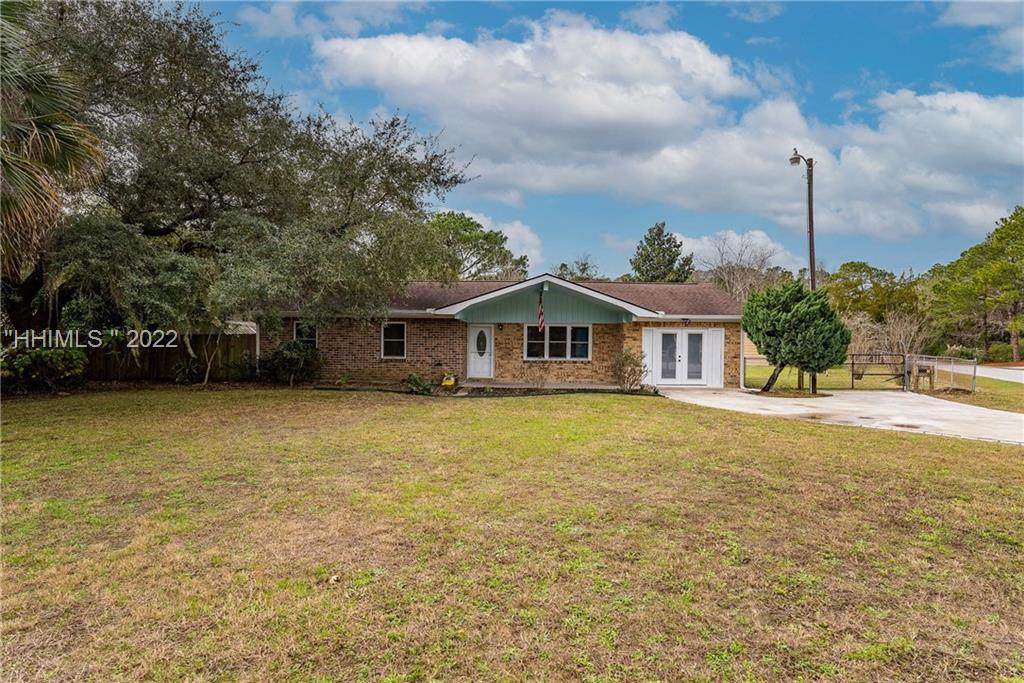 403 Sams Point Road - Photo 1