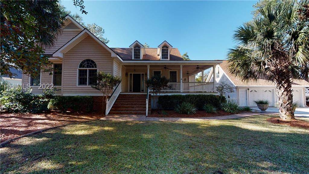 10 Riverview Drive - Photo 1