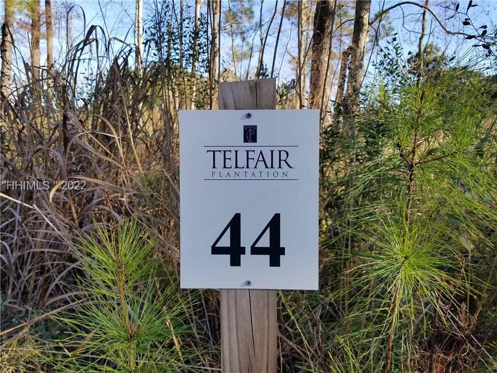212 Estate Way - Photo 1