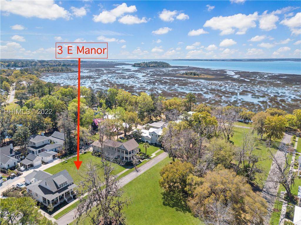 3 Manor - Photo 1
