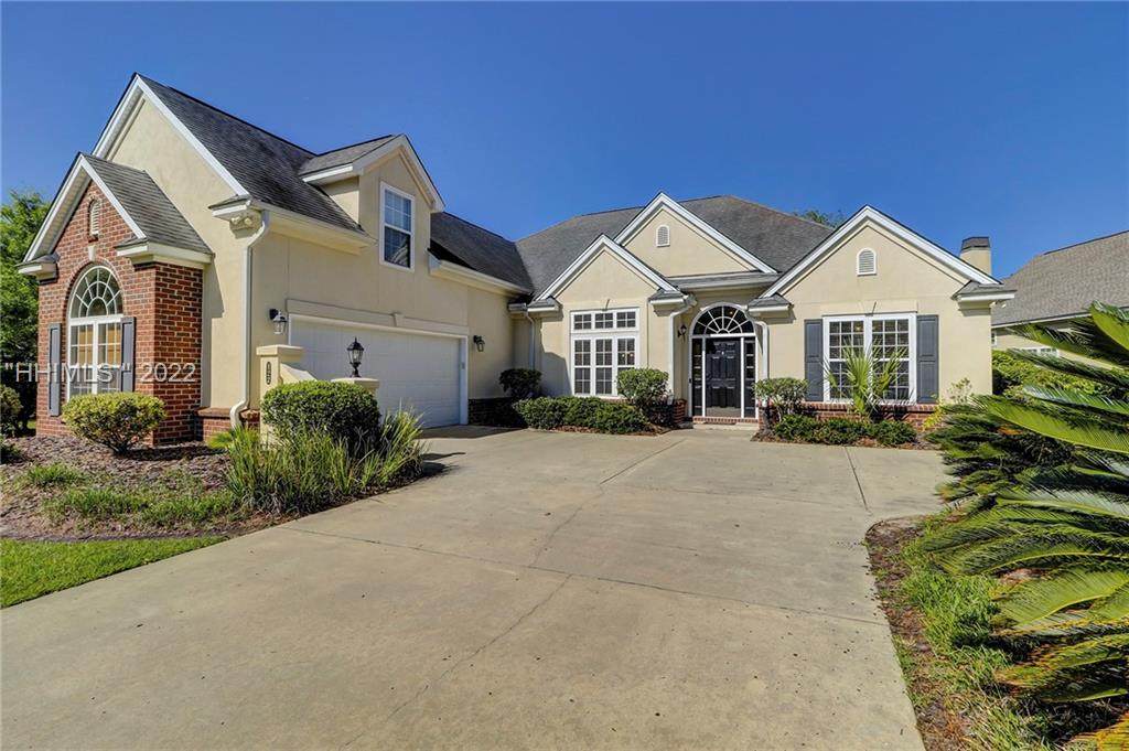 122 Spring Meadow Drive - Photo 1