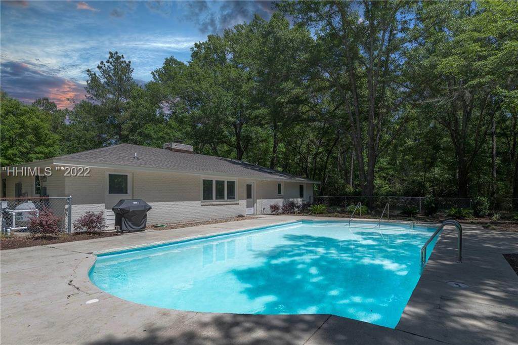 1124 May River Road - Photo 1