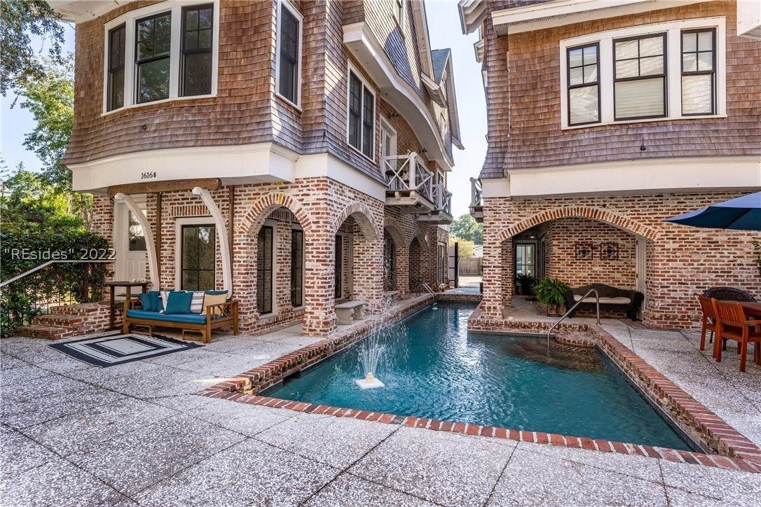1618 Paris Avenue - Photo 1
