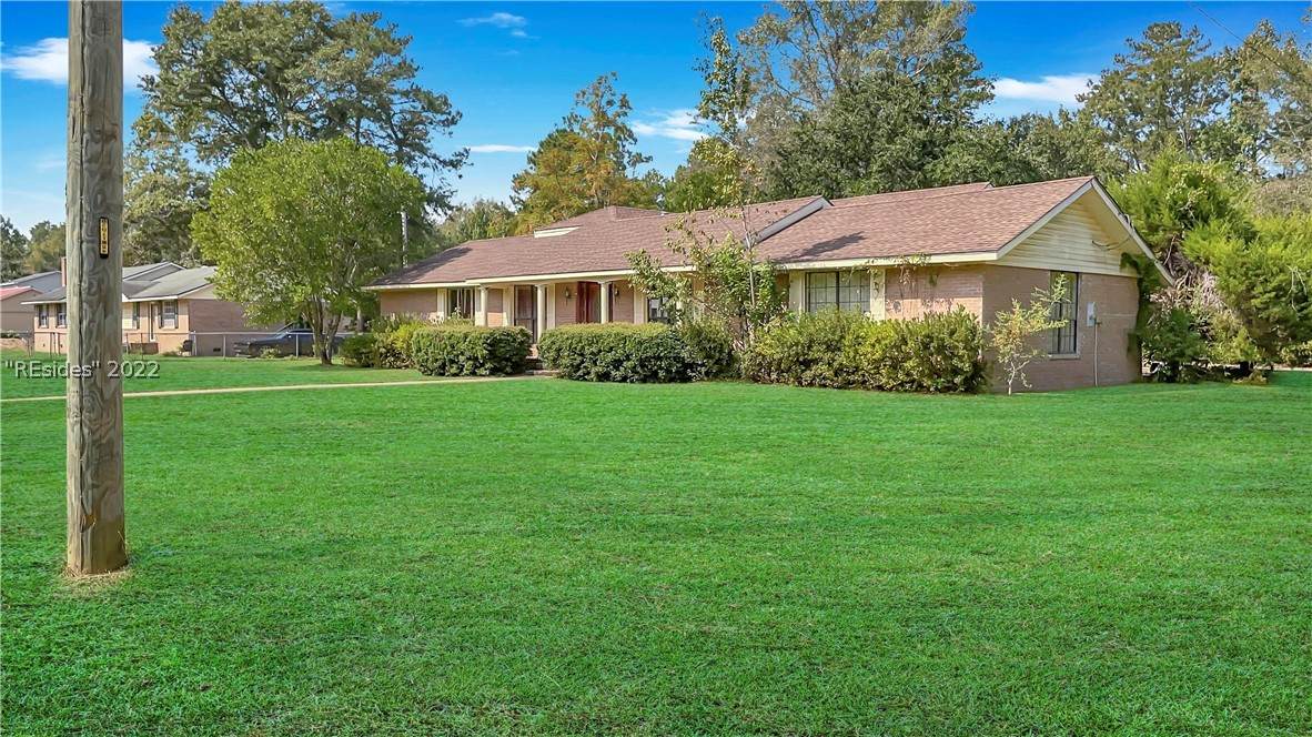 786 Pinehaven Drive - Photo 1