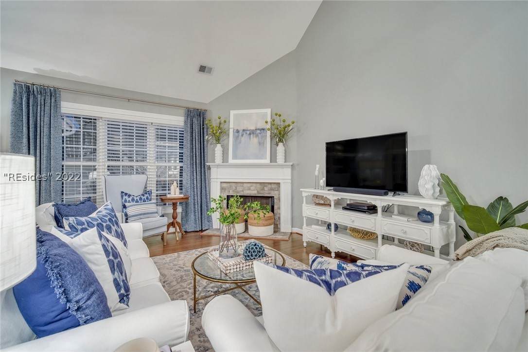 1 Stonehedge Way - Photo 1