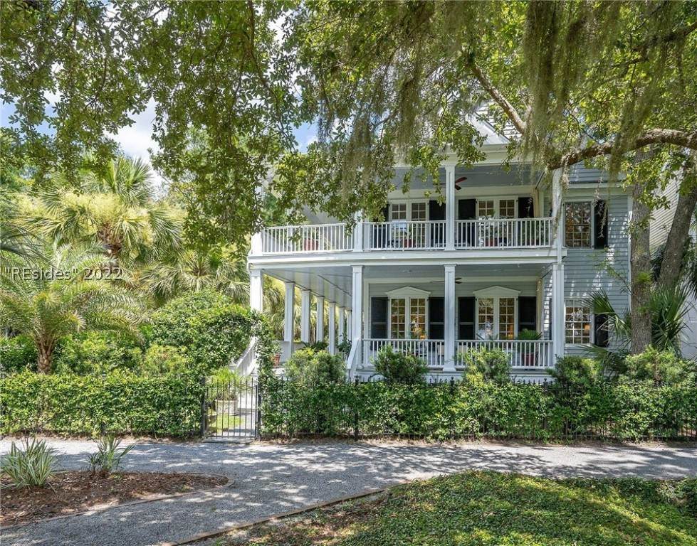 15 Waterside Drive - Photo 1