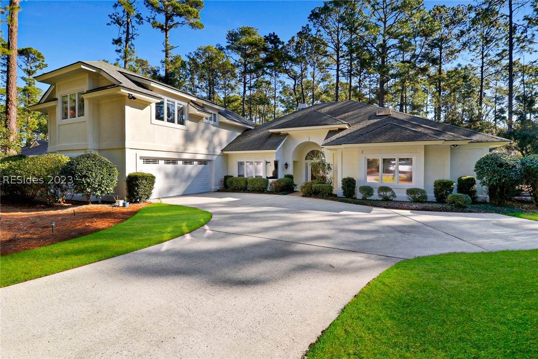 72 Victoria Drive - Photo 1