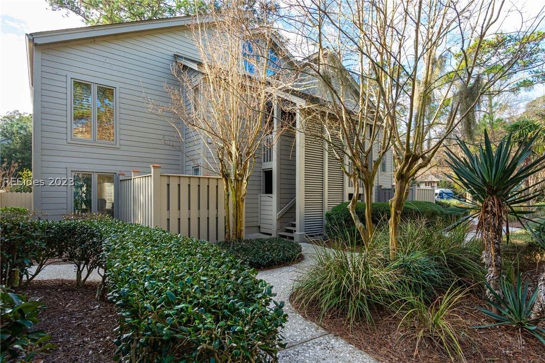 20 Queens Folly Road - Photo 1