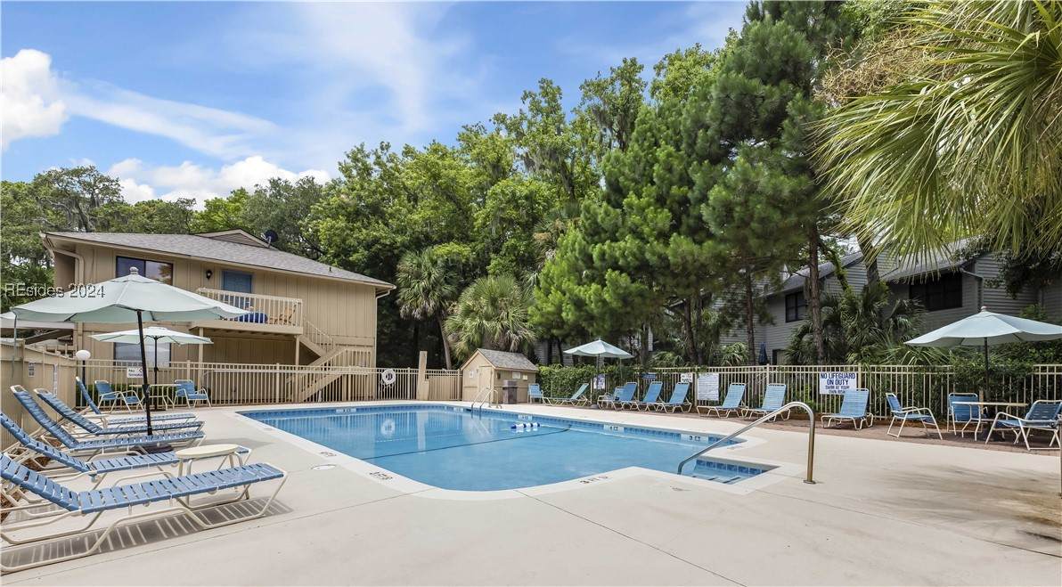 6 Woodward Avenue - Photo 1