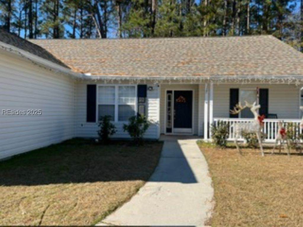 19 Hyde Park Circle - Photo 1