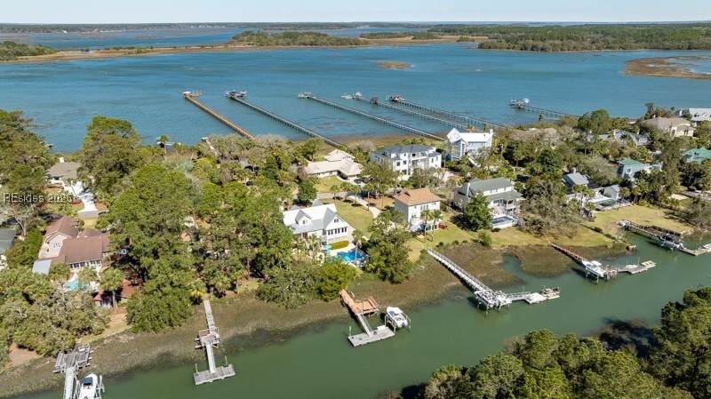 22 Blue Heron Point - Photo 1