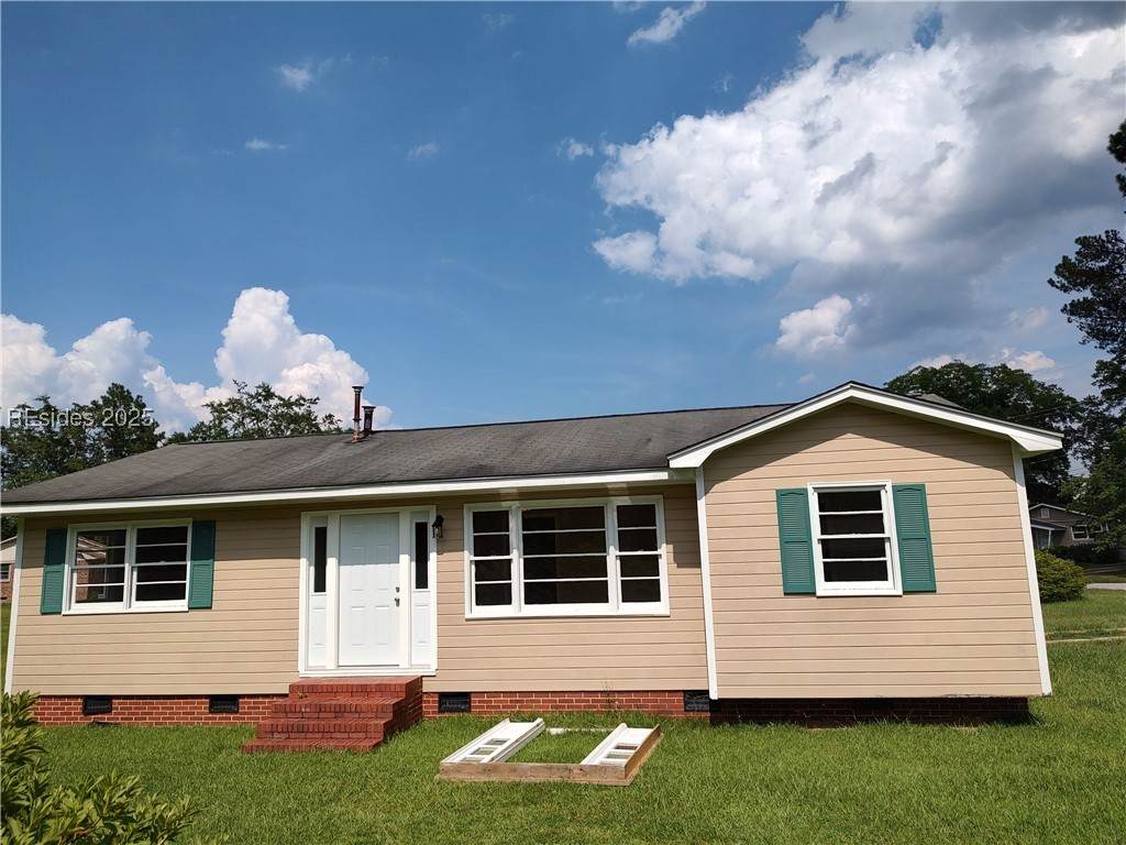 209 Pecan Drive - Photo 1