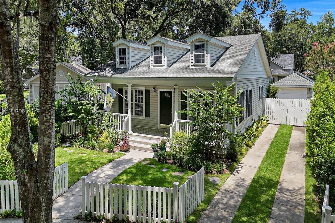 8 Loudon Court - Photo 1