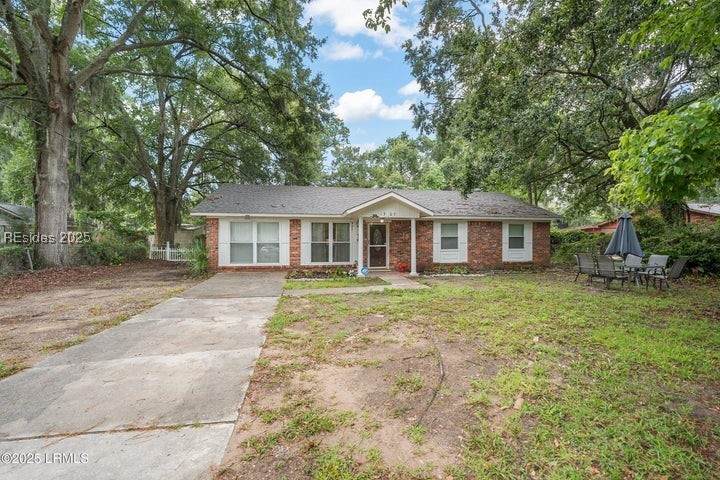 1507 Ivy Lane - Photo 1