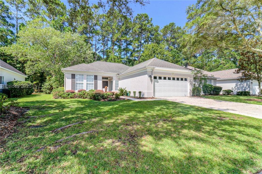 53 Hampton Circle - Photo 1