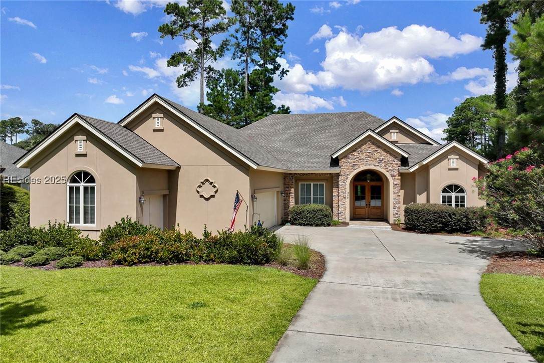 208 Hampton Lake Drive - Photo 1