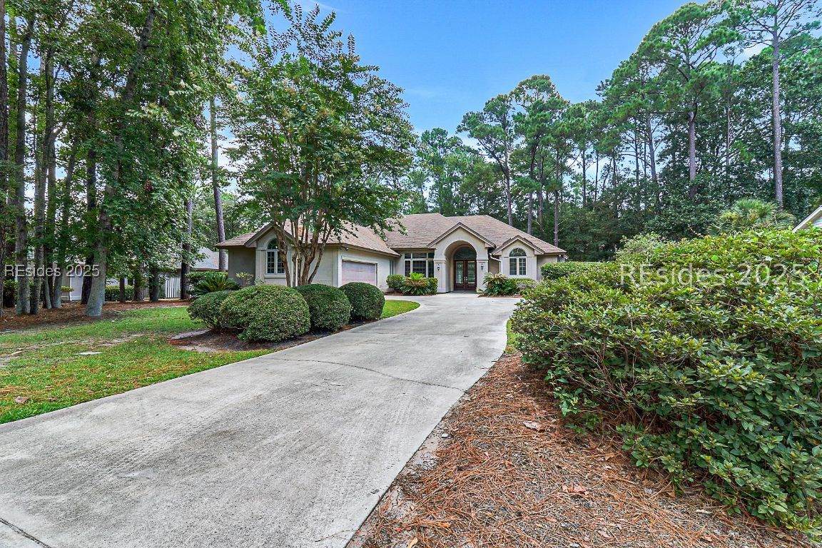 10 Hickory Knoll Place - Photo 1