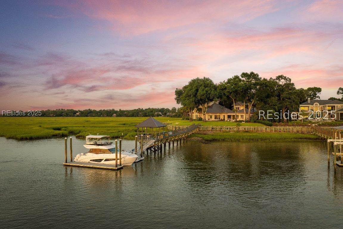 87 Oak Tree Road - Photo 1