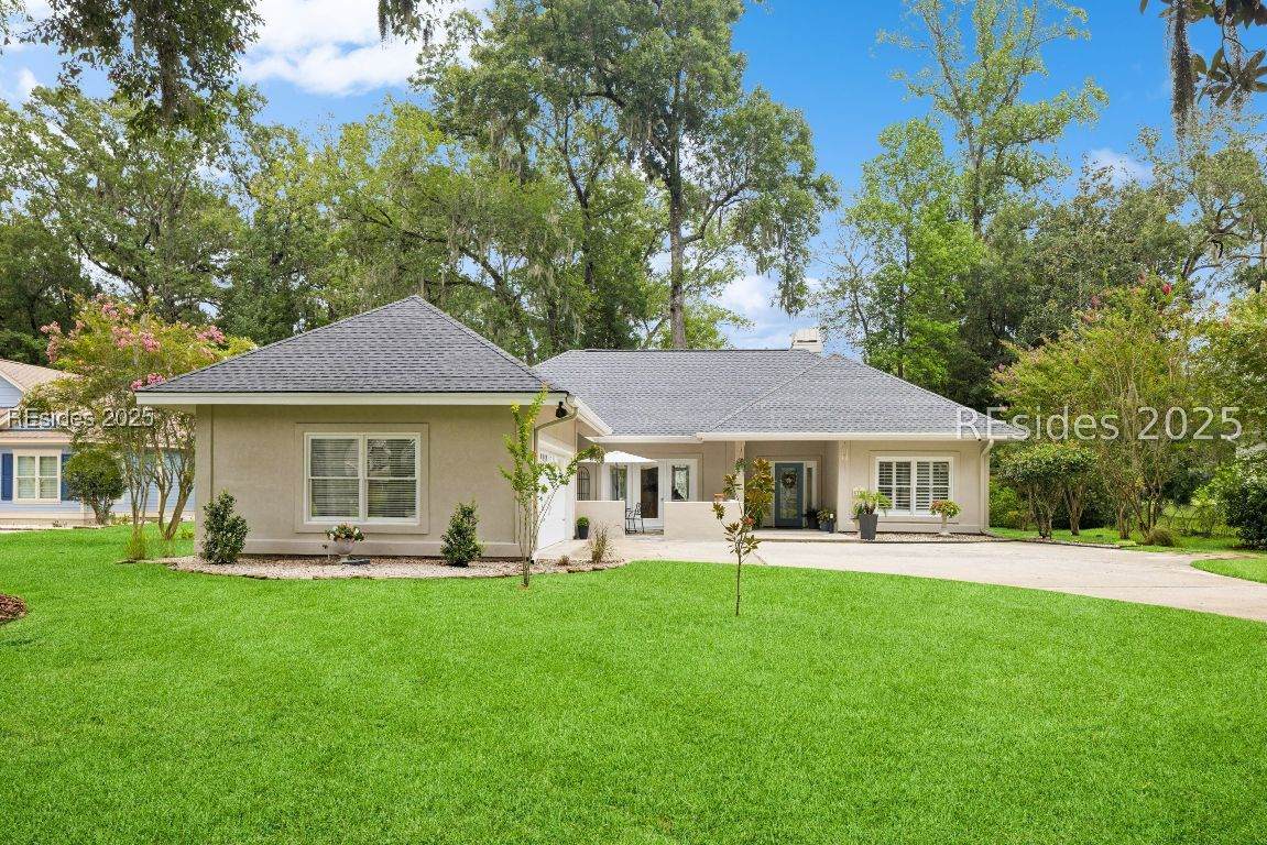 13 Greenwood Drive - Photo 1