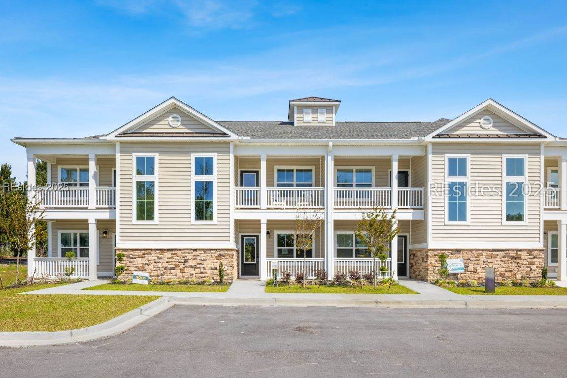 123 Silver Street - Photo 1