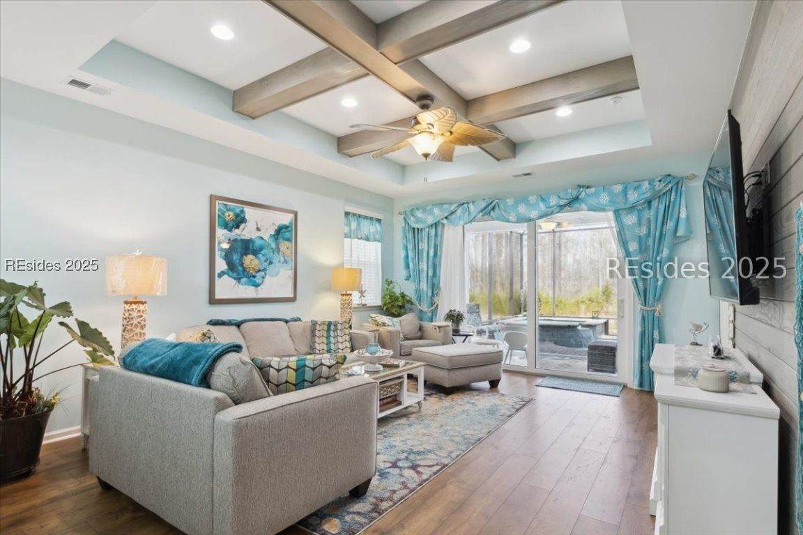 585 Beachcomber Boulevard - Photo 1