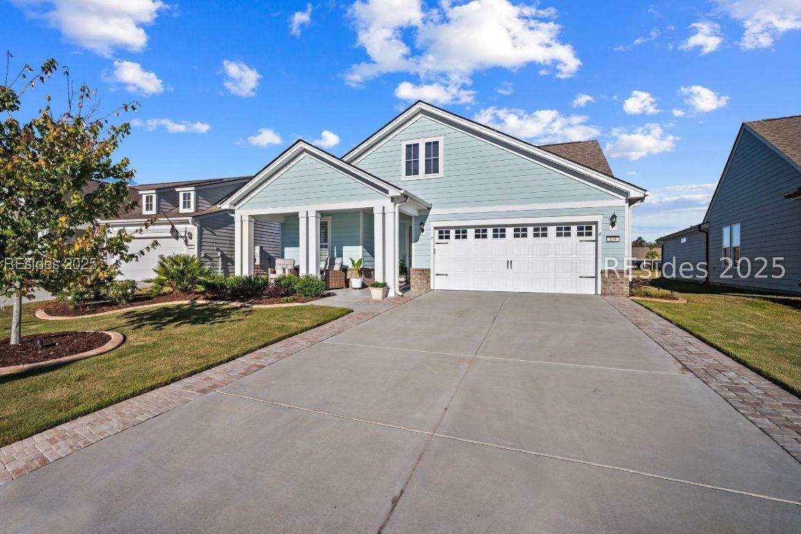 139 Heron Road - Photo 1