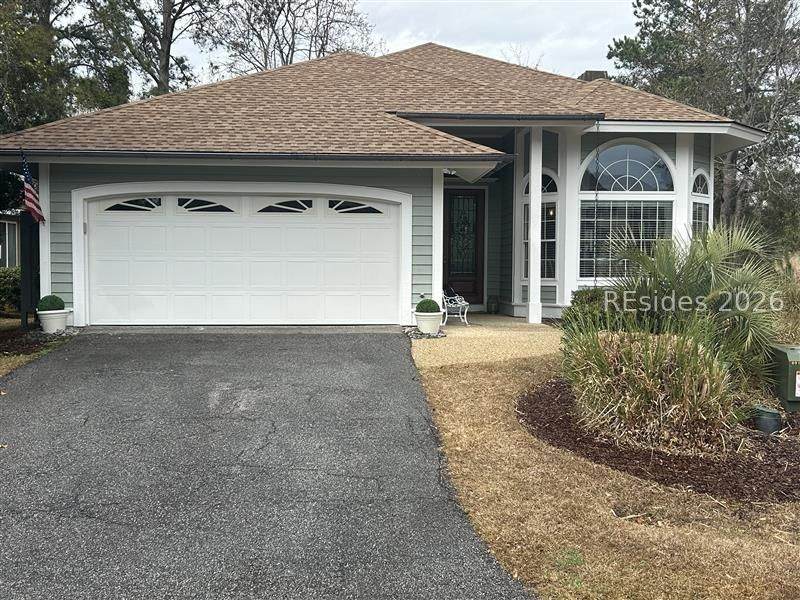 29 Royal Pointe Drive - Photo 1