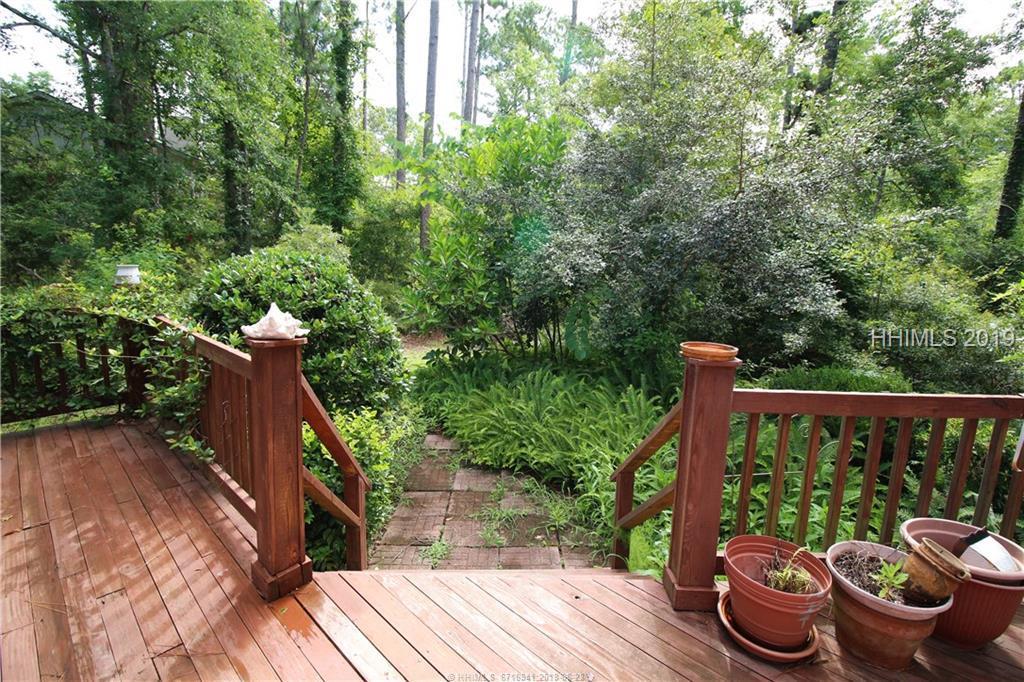 11 Fawn Lane - Photo 1