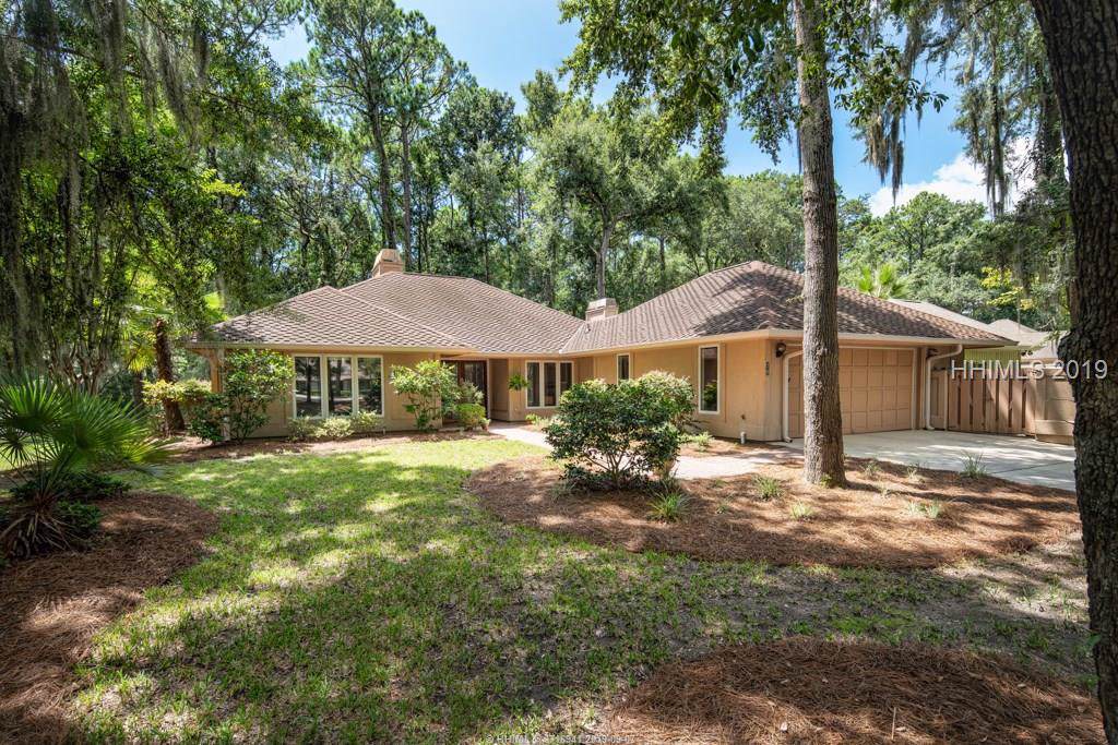 10 Crooked Pond Drive - Photo 1