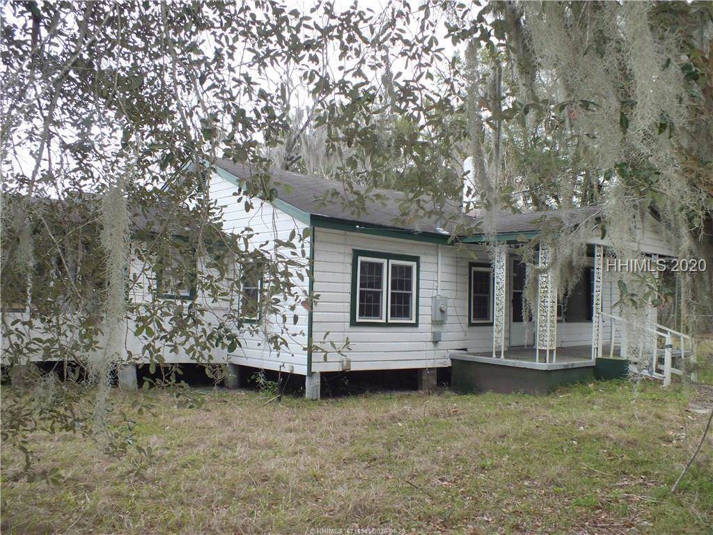 6 Alston Field Drive - Photo 1