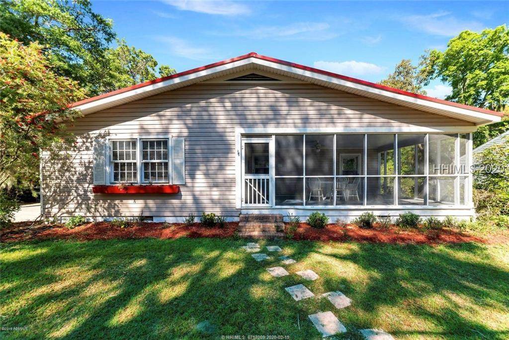 1611 Columbia Avenue - Photo 1