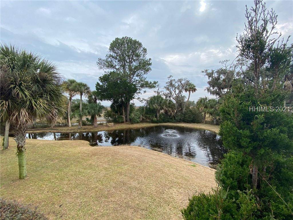 28 Old South Court - Photo 1