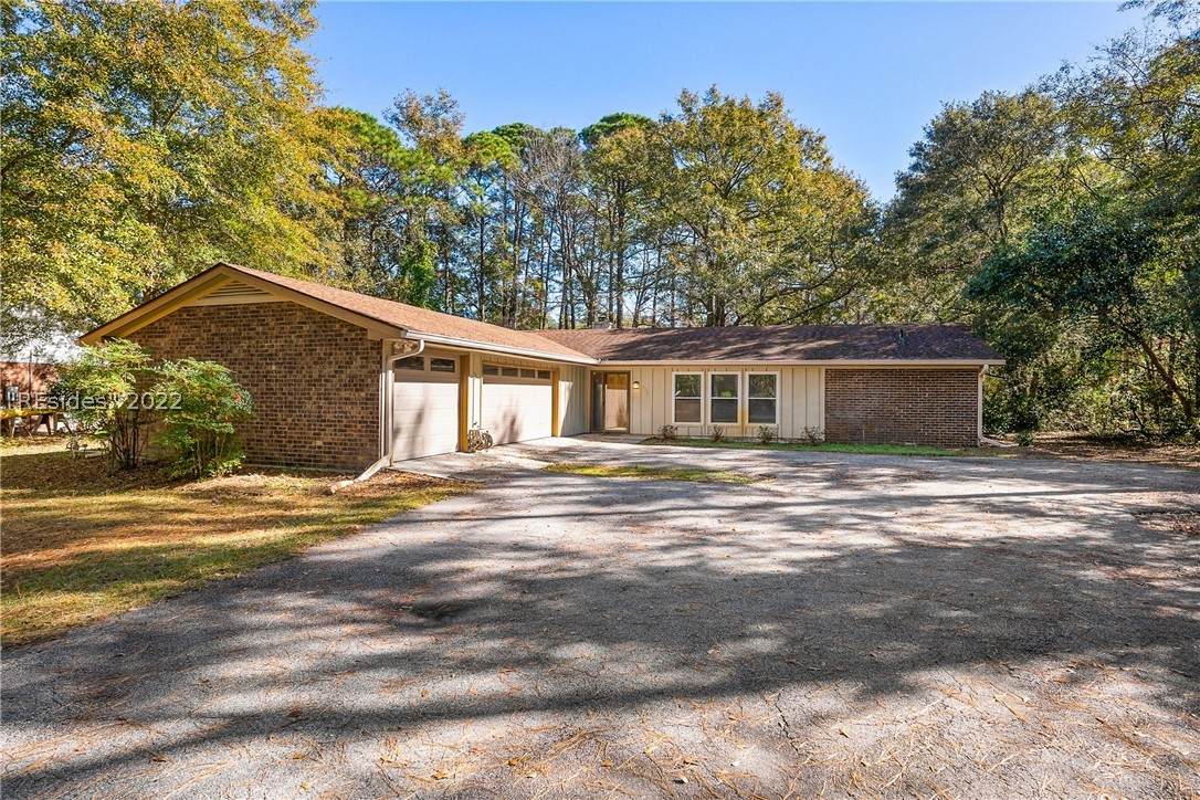 128 Wade Hampton Drive - Photo 1