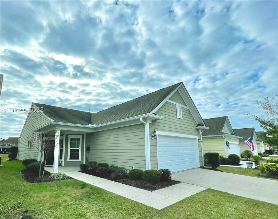 417 Heathwood Drive - Photo 1